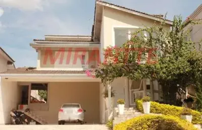 Casa com 4 quartos à venda na Rua Ravena, Centro, Arujá
