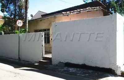 Casa terrea de 100m² com 3 quartos em horto florestal