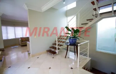 Sobrado de 320m² com 4 quartos em palmas do tremembé