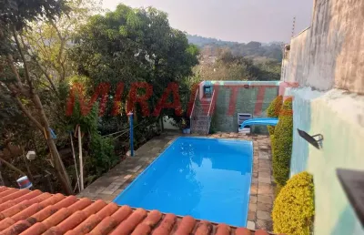 Casa terrea de 300m² com 4 quartos em horto florestal