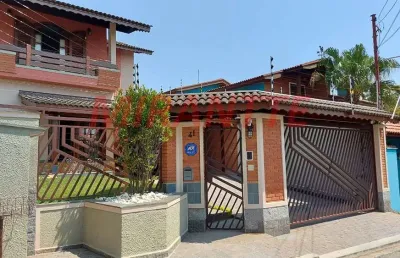 Sobrado de 340m² com 4 quartos em jardim virginia bianca