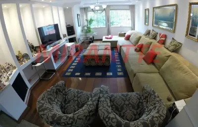 Sobrado de 198m² com 4 quartos em jardim kherlakian