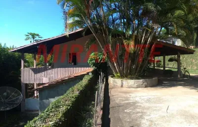 Chácara de 250m² com 3 quartos em serra da cantareira