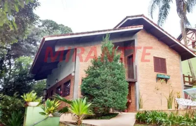 Sobrado de 260m² com 3 quartos em serra da cantareira