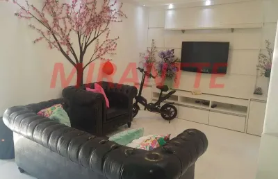 Sobrado de 130m² com 3 quartos em parque casa de pedra