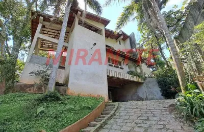 Sobrado de 347m² com 4 quartos em centro - mairiporã