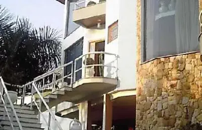 Sobrado de 400m² com 4 quartos em jardim virginia bianca