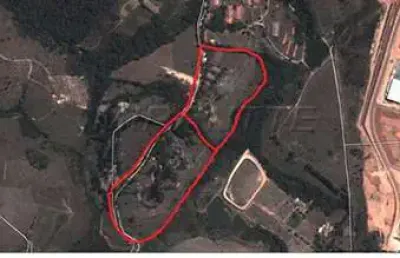 Terreno à venda na Avenida Itavuvu, Jardim Ipatinga, Sorocaba