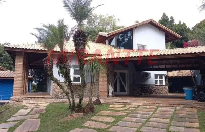 Sobrado de 560m² com 4 quartos em jardim samambaia - mairiporã