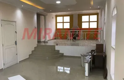 Sobrado de 500m² com 5 quartos em serra da cantareira