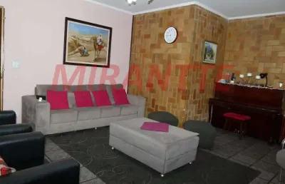 Sobrado de 275m² com 5 quartos em parque novo mundo