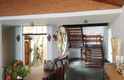 Casa com 5 quartos à venda na Rua João de Barro, Caxingui, São Paulo