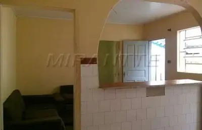 Casa terrea de 60m² com 2 quartos em parada inglesa