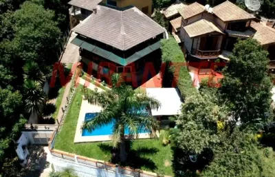 Sobrado de 302m² com 3 quartos em serra da cantareira