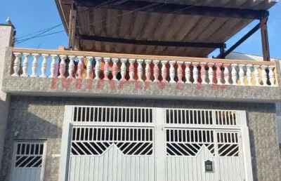 Sobrado de 208m² com 5 quartos em jardim flor da montanha