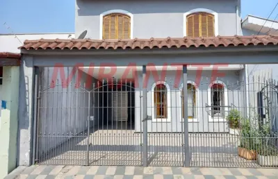 Sobrado de 160m² com 3 quartos em jardim flor da montanha