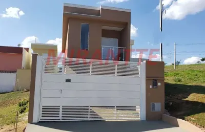 Sobrado de 135m² com 3 quartos em villas do jaguari