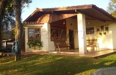 Casa terrea de 270m² com 2 quartos em serra da cantareira