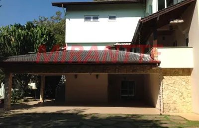 Sobrado de 500m² com 5 quartos em serra da cantareira