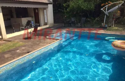 Sobrado de 350m² com 4 quartos em centro - mairiporã