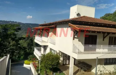 Sobrado de 500m² com 5 quartos em serra da cantareira