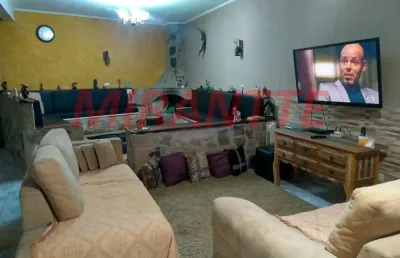 Sobrado de 320m² com 2 quartos em centro - mairiporã