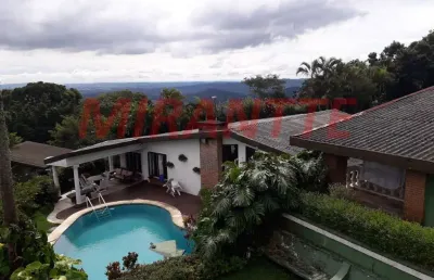 Sobrado de 500m² com 3 quartos em parque petropolis