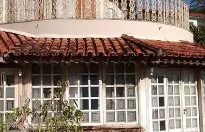 Sobrado de 800m² com 5 quartos em serra da cantareira
