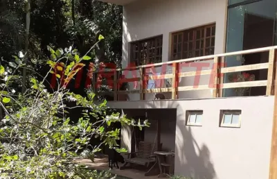 Sobrado de 250m² com 3 quartos em serra da cantareira