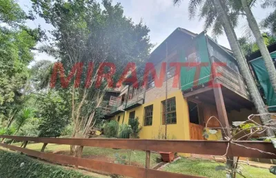 Sobrado de 220m² com 2 quartos em serra da cantareira