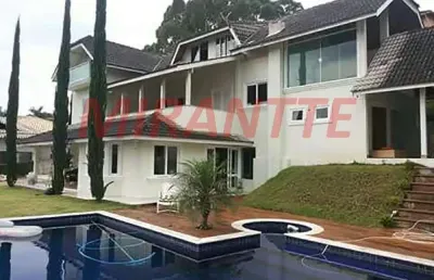 Sobrado de 600m² com 6 quartos em serra da cantareira