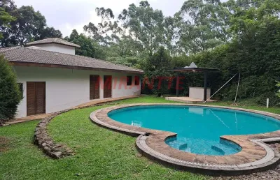 Casa terrea de 645m² com 4 quartos em serra da cantareira