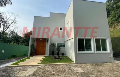 Sobrado de 170m² com 3 quartos em serra da cantareira