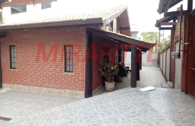 Cond. fechado de 305.85m² com 3 quartos em barreiro