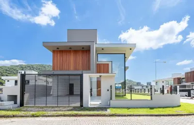 Casa com 3 quartos à venda na Rodovia Doutor Antônio Luiz Moura Gonzaga, 89, Rio Tavares, Florianópolis