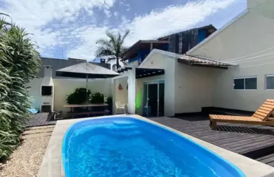 Casa com 3 quartos à venda na Rua Magalhães, 104, Jurerê, Florianópolis
