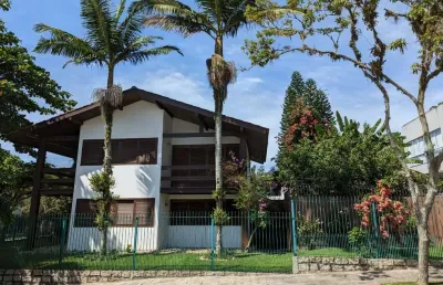 Casa com 4 quartos à venda na Rua Professor Adriano Mosimann, 175, Trindade, Florianópolis