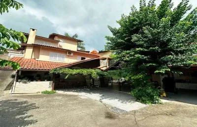 Casa com 5 quartos para alugar na Rua Gonçalves Ledo, 222, Trindade, Florianópolis