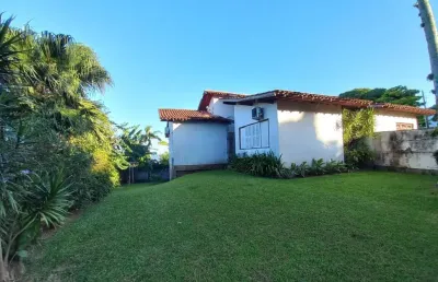Casa com 4 quartos à venda na Rua Assis Brasil, 467, Ponta de Baixo, São José