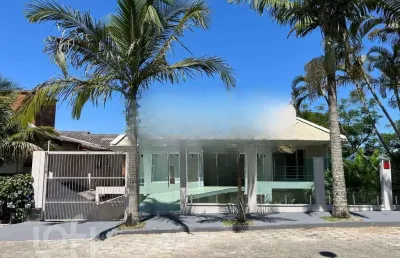 Casa com 4 quartos à venda na Rua Maurílio Lopes da Silva, 203, Praia Brava, Florianópolis