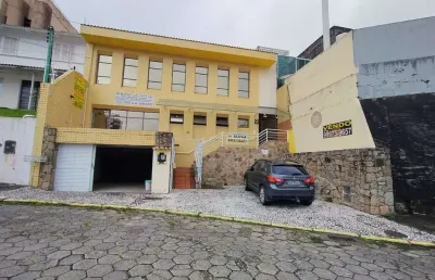 Casa comercial para alugar na Dr Armando Valério De Assis, 42, Agronômica, Florianópolis