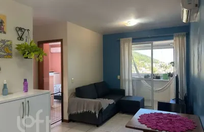 Apartamento com 2 quartos à venda na Avenida Governador Jorge Lacerda, 1835, Costeira do Pirajubaé, Florianópolis