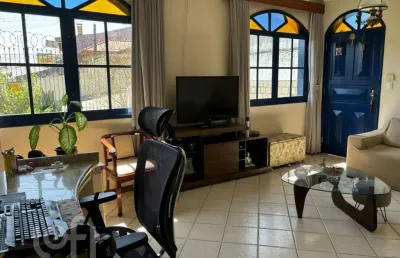 Casa com 3 quartos à venda na Rua Pascoal Simone, 839, Coqueiros, Florianópolis