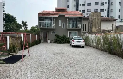 Casa com 3 quartos à venda na Rua Wilson Luz, 45, Coqueiros, Florianópolis