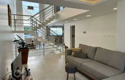 Casa com 3 quartos à venda na Rua Juventino dos Santos Barbosa, 54, Coqueiros, Florianópolis