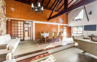 Casa com 4 quartos para alugar na Dos Arenques, 30, Jurerê Internacional, Florianópolis