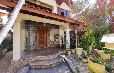 Casa com 5 quartos para alugar na Rua Abelardo Luz, 193, Balneário, Florianópolis