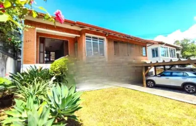 Casa com 3 quartos à venda na Rua Pascoal Simone, 305, Coqueiros, Florianópolis