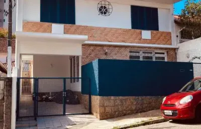 Casa com 3 quartos para alugar na Rua Feliciano Nunes Pires, 115, Centro, Florianópolis