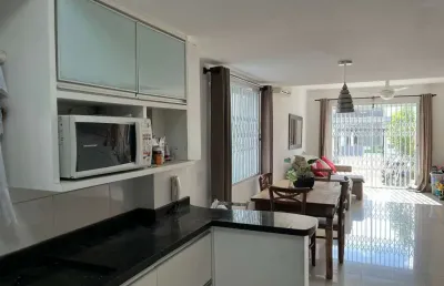 Casa com 2 quartos à venda na Rua Vista do Sol, 103, Campeche, Florianópolis